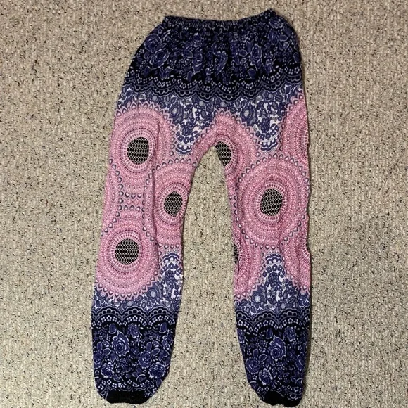 Elephant Pants O/S - Picture 2 of 3